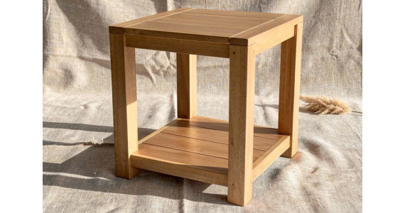 Petit meuble 2 plateaux ouverts écologique en bois avec finition naturelle, cadre carré et étagère inférieure, design minimalist